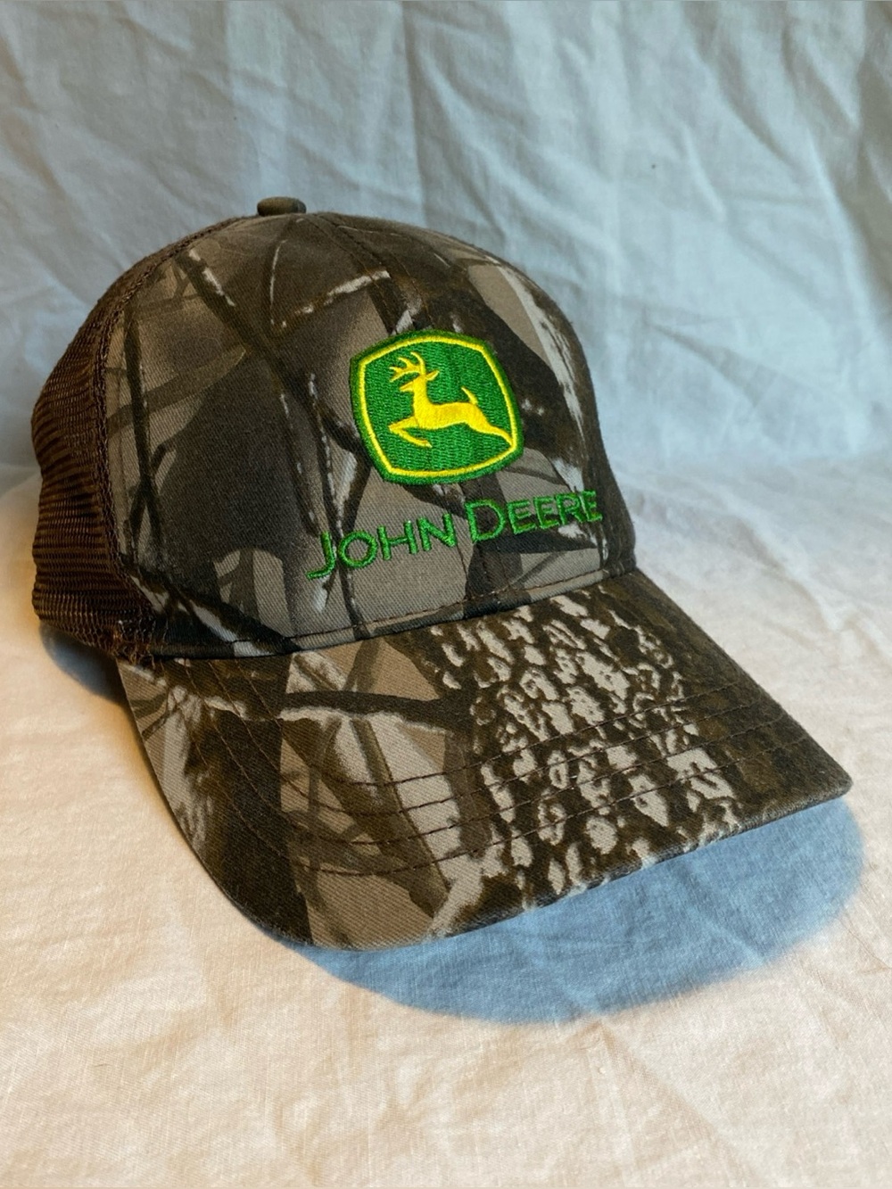John Deere Trucker Hat Brown Beige Snapback One Size Camo Mesh Embroidered Logo
